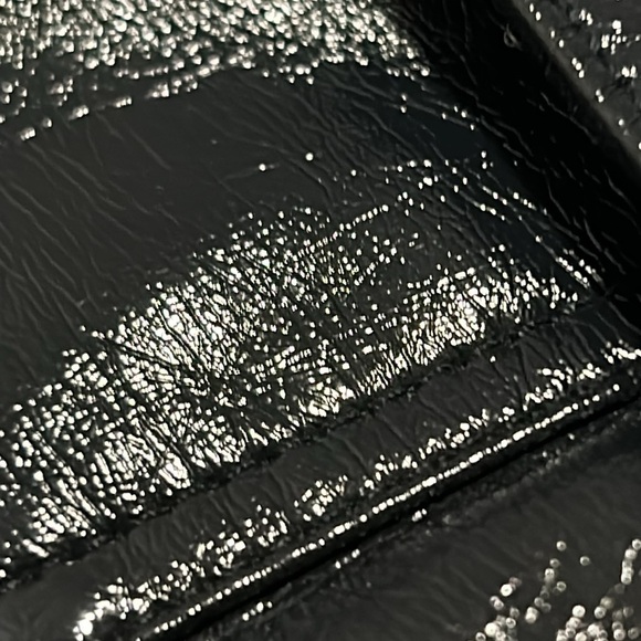 Abercrombie & Fitch The 90s Straight Ultra High Rise Vegan Patent Leather Pants - Picture 13 of 14